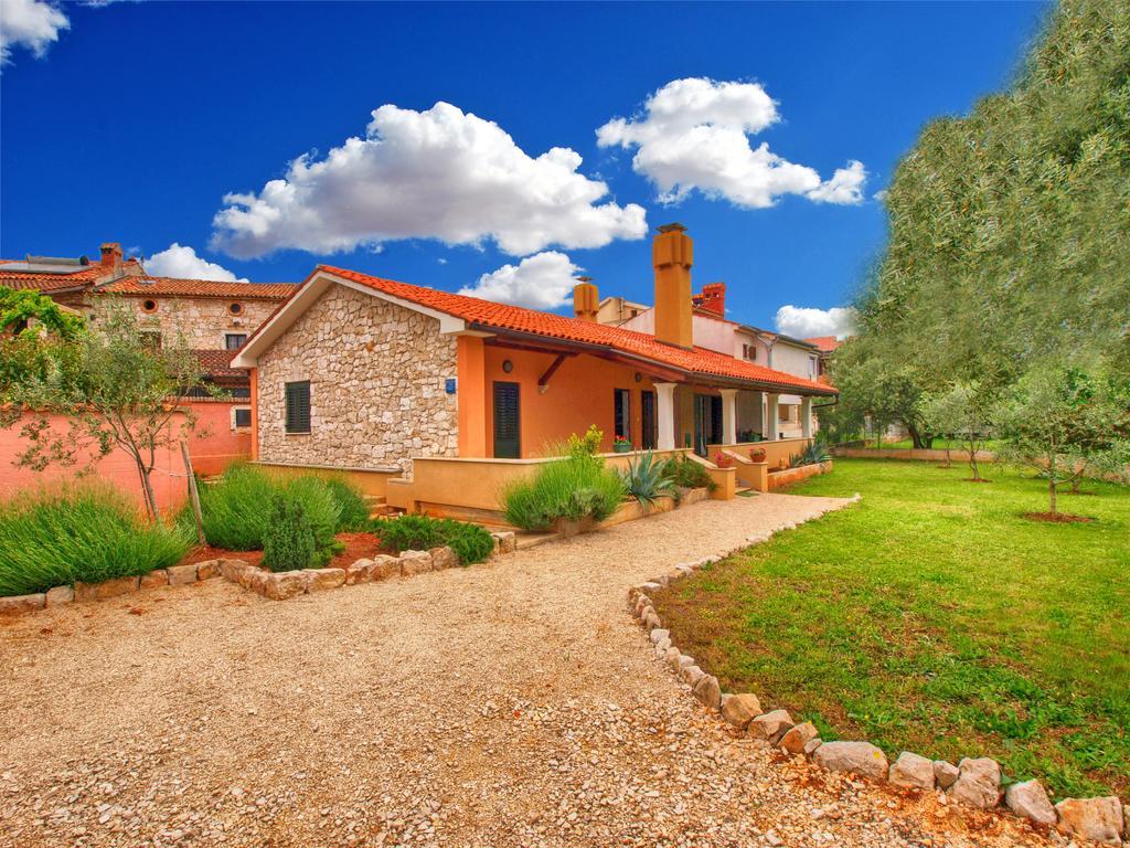 Villa House Franko 1330 Porec Esterno foto