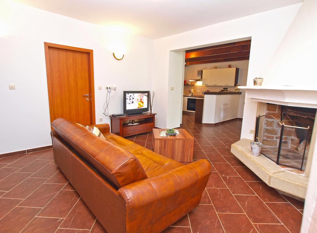 Villa House Franko 1330 Porec Esterno foto