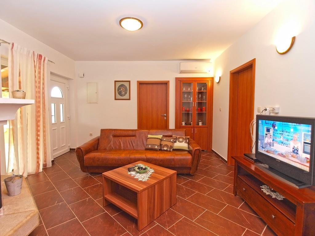 Villa House Franko 1330 Porec Esterno foto