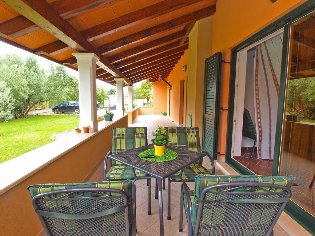 Villa House Franko 1330 Porec Esterno foto