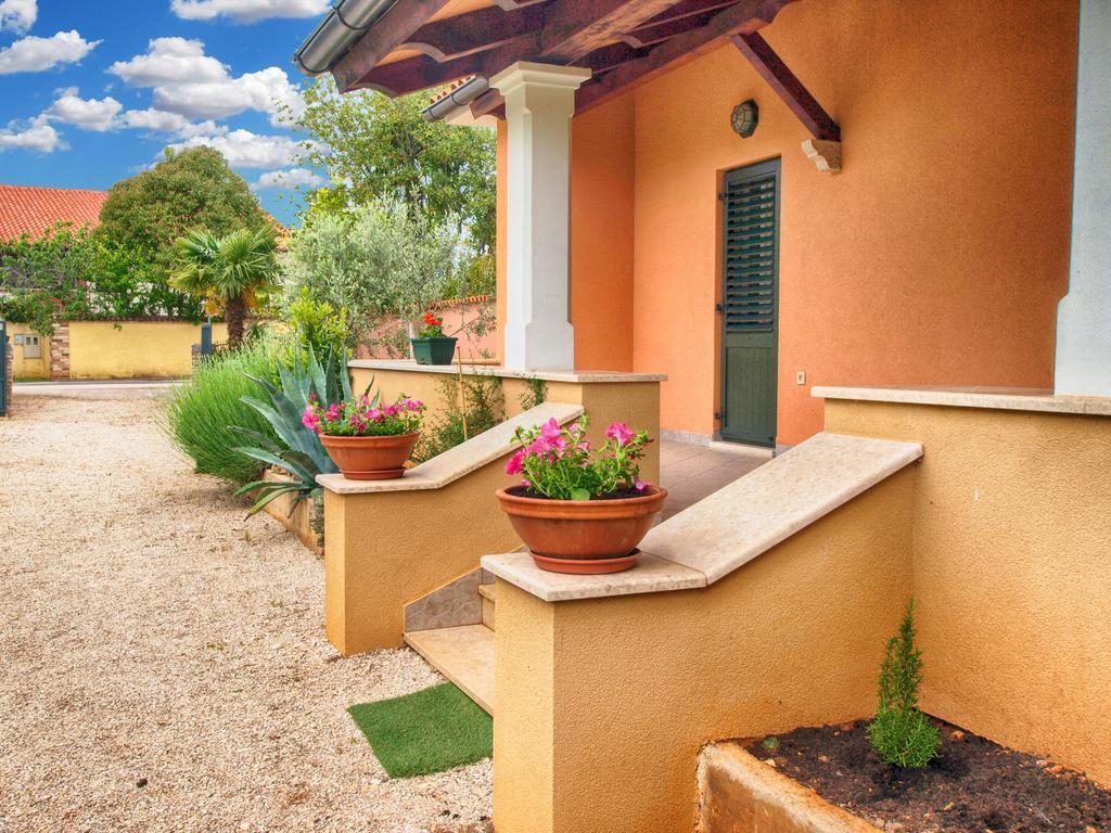 Villa House Franko 1330 Porec Esterno foto