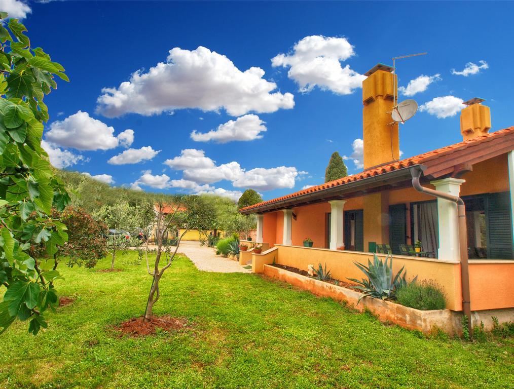Villa House Franko 1330 Porec Esterno foto